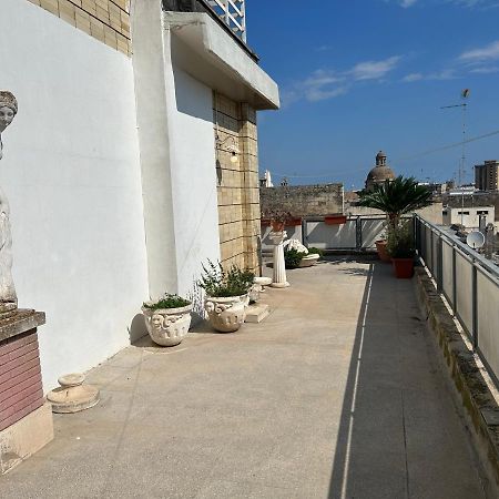 Terrazza Santo Oronzo Daire Lecce Dış mekan fotoğraf